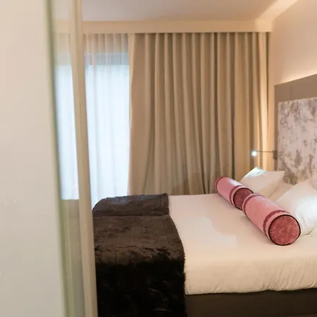 Hotel Le Chateau Des Thermes 4*