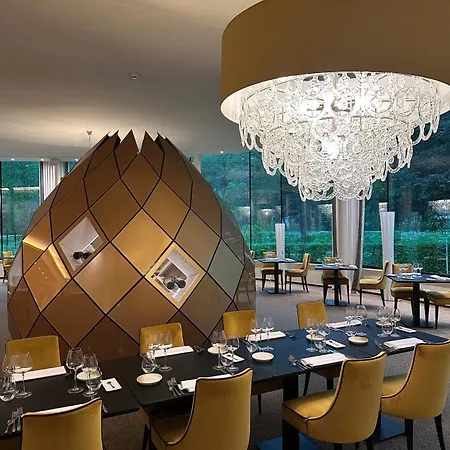 Hotel Le Chateau Des Thermes 4*