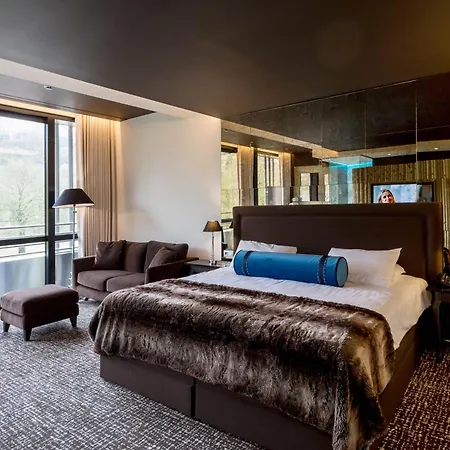 Otel Le Chateau Des Thermes 4*