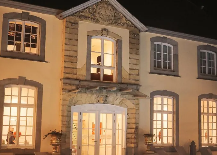 Hotel Le Chateau Des Thermes 4*