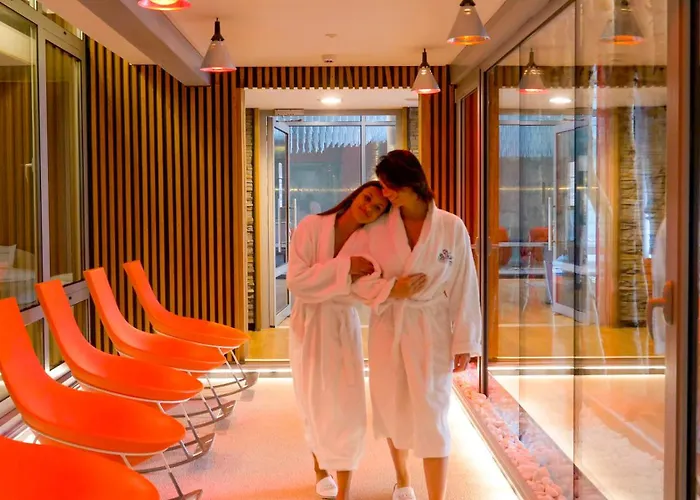 Le Chateau Des Thermes Hotel